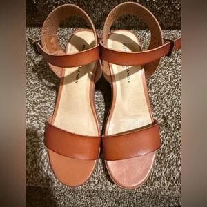 Rock & Candy Tan Sandals Minimalist Design